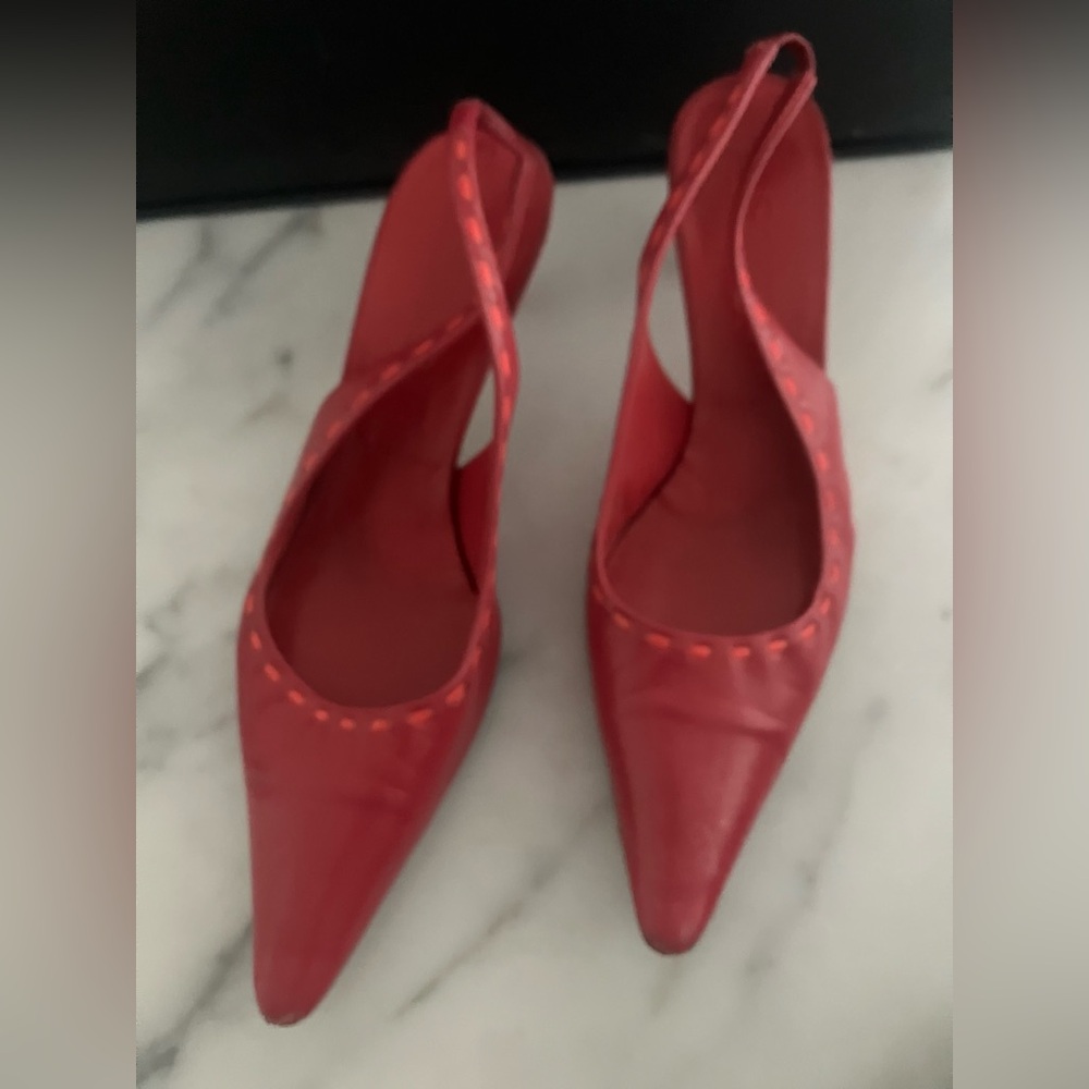 Jil Sander Fuschia kitten heel sling backs! Great Condition!